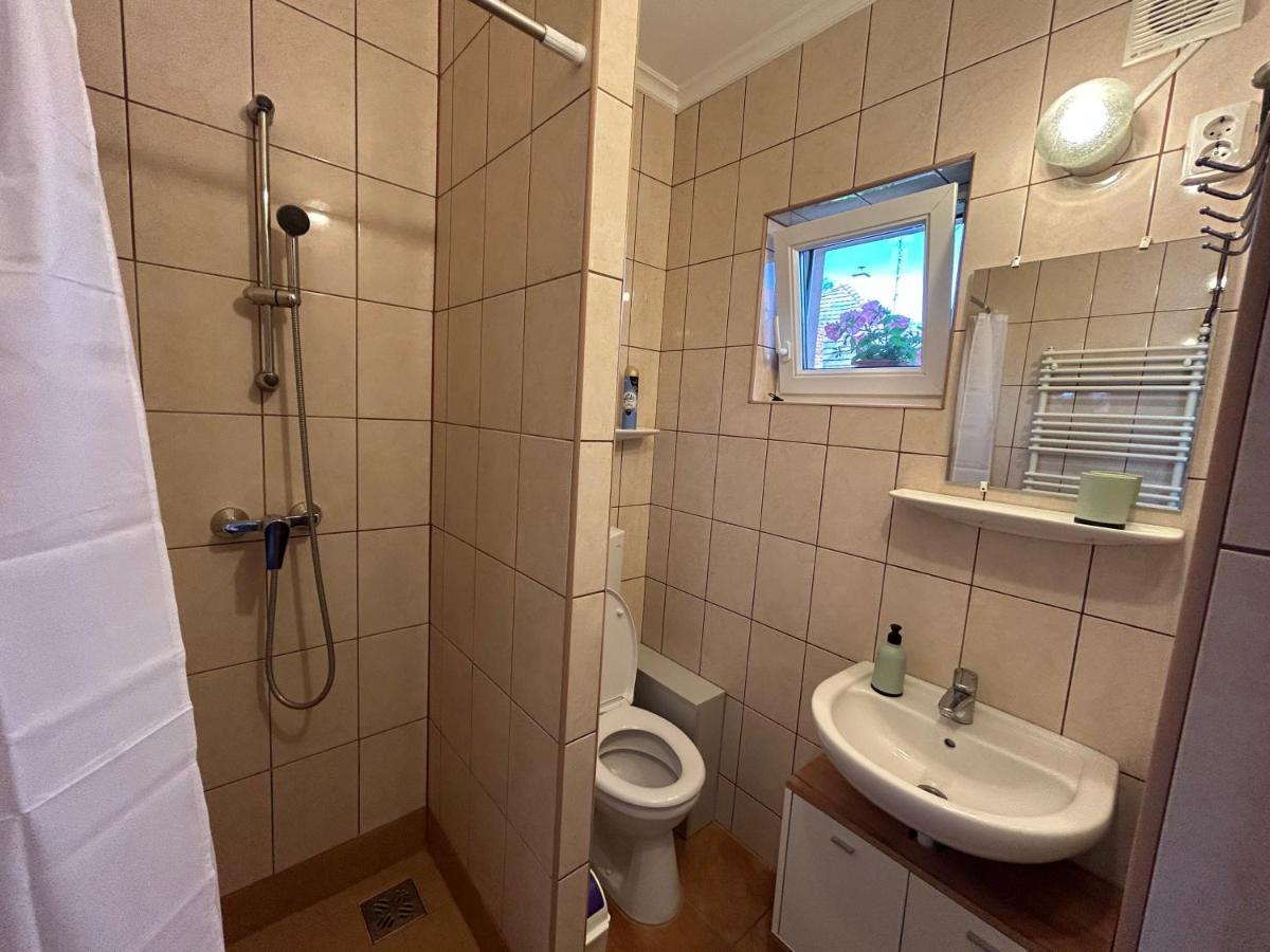 Renata Vendeghaz Hotel Eger Ngoại thất bức ảnh